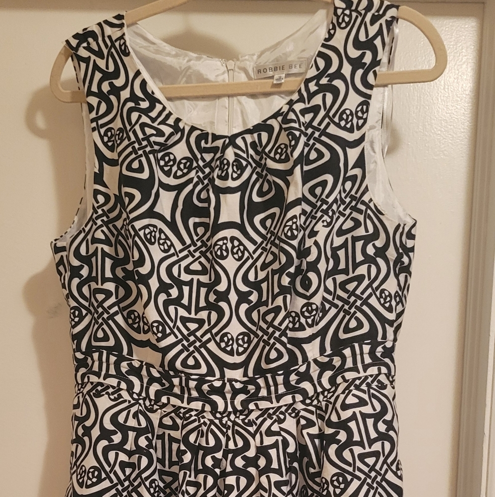Womens Robbie Bee Black/White Sleeveless Dress With Hot Pink Trim Size  12